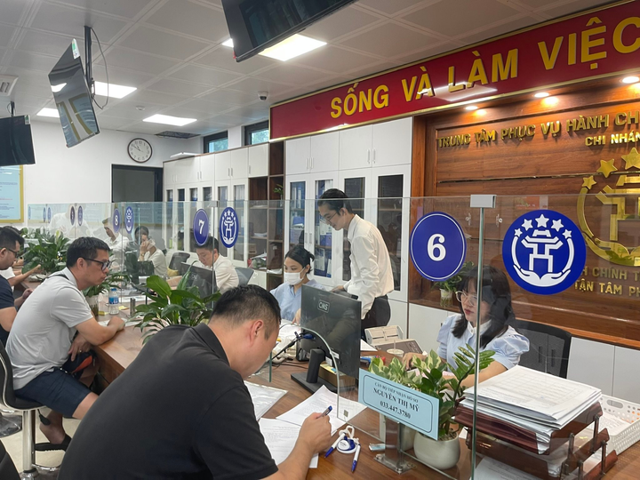 Hà Nội không thu hồ sơ giấy với 25 dịch vụ công trực tuyến thiết yếu.