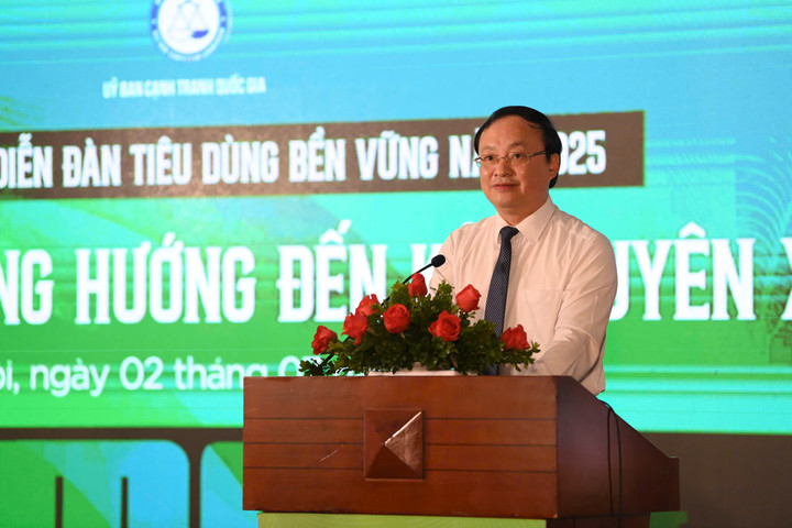 Ông Đỗ Tiến Sỹ - Tổng Giám đốc Đài Tiếng nói Việt Nam phát biểu tại diễn đàn.