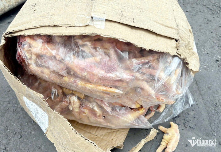 Chân gà tang vật của vụ án