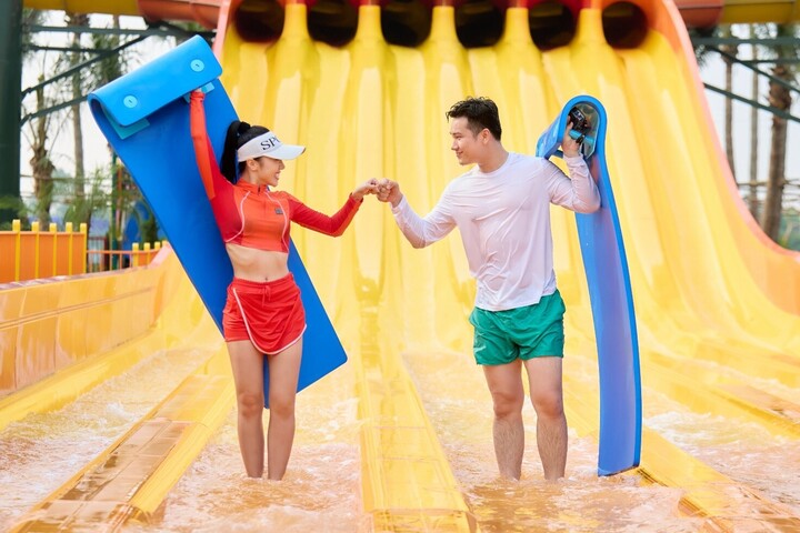 Mọi lứa tuổi đều chọn Sun World làm nơi giải nhiệt cho hè này. (Ảnh: Sun Group)
