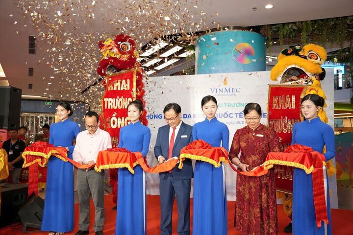 Lễ khai trương Phòng khám Đa khoa Quốc tế Vinmec Grand Park tại Vincom Mega Mall, Vinhomes Grand Park.