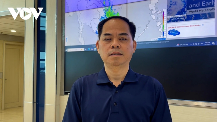 Ông Vũ Anh Tuấn, Phó Trưởng phòng Dự báo Thời tiết, Trung tâm Dự báo Khí tượng Thủy văn Quốc gia.