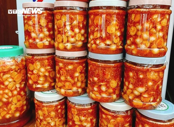 Dưa, cà muối là món ăn khoái khẩu của nhiều người Việt. (Ảnh: Như Loan)