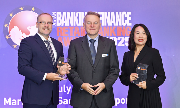 Home Credit nhận cú đúp giải thưởng quốc tế - 1