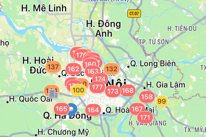 Nhiều trục đường giao thông chính trong thành phố ghi nhận mức ô nhiễm nặng nề. (Ảnh: IQAir)