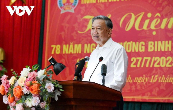 Tổng Bí thư Tô Lâm phát biểu với các thương bệnh binh.