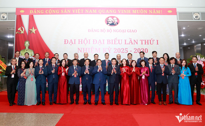 Thủ tướng Phạm Minh Chính và các đại biểu dự đại hội.