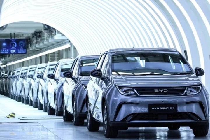 Xe điện xuất hiện trên nhiều tuyến đường cảu Trung Quốc, Nhật Bản,...