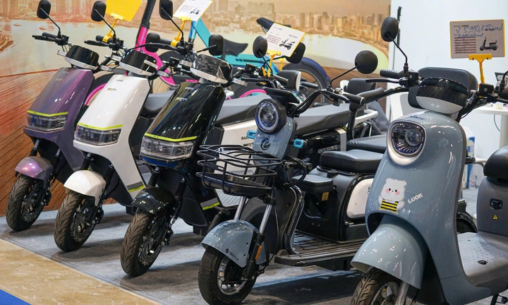 Hàn Quốc chi số tiền lớn để chuyển đổi xe điện.