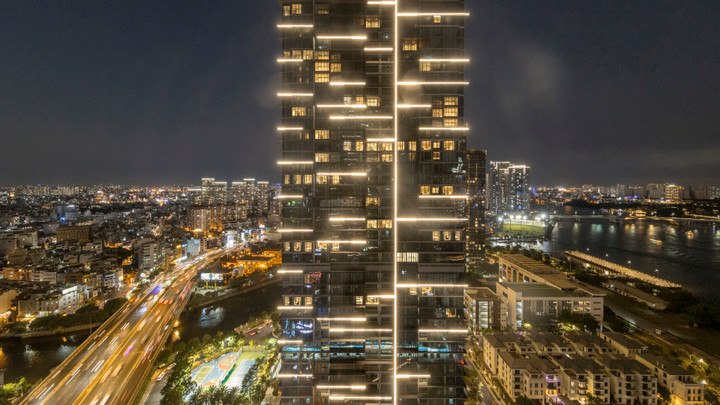 Tòa Lake Grand Marina,Saigon ven sông Sài Gòn, nổi bật giữa nhịp sống sôi động của trung tâm TP.HCM