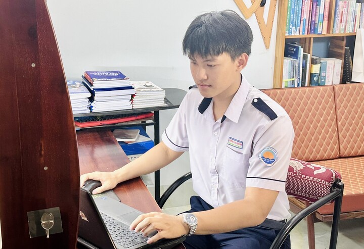 Huy sẽ theo học trường Đại học Bách khoa TP.HCM trong tương lai.