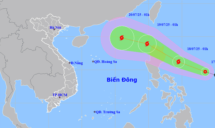 Áp thấp nhiệt đới áp sát Biển Đông, khả năng mạnh lên thành bão trong 24 giờ tới. (Nguồn: NCHMF)
