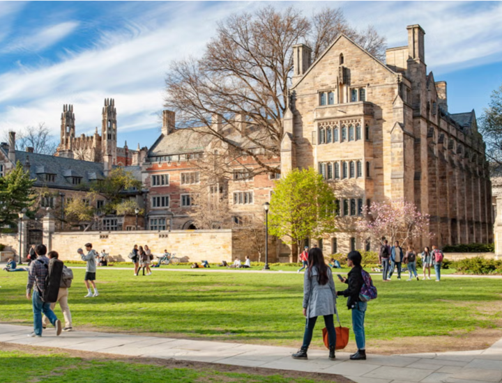 Nhiều học giả tại Đại học Yale đã quyết định rời Mỹ do lo ngại bất ổn chính trị. (Ảnh: Đại học Yale)