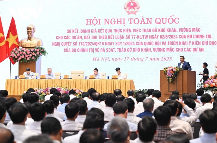 Toàn cảnh hội nghị.