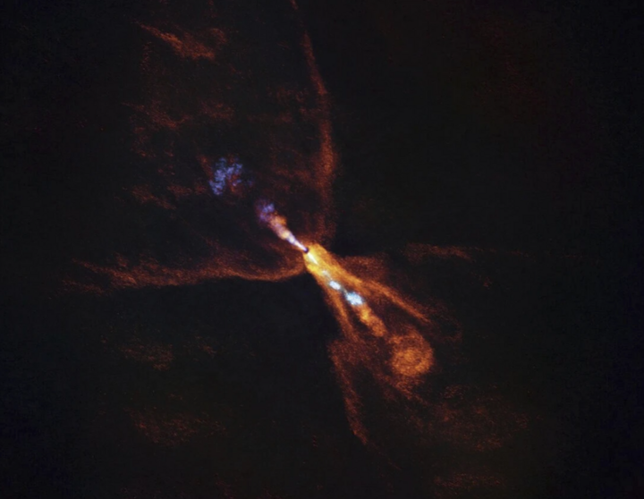 Hé lộ hình ảnh đầu tiên về một ngôi sao sơ sinh "chào đời"