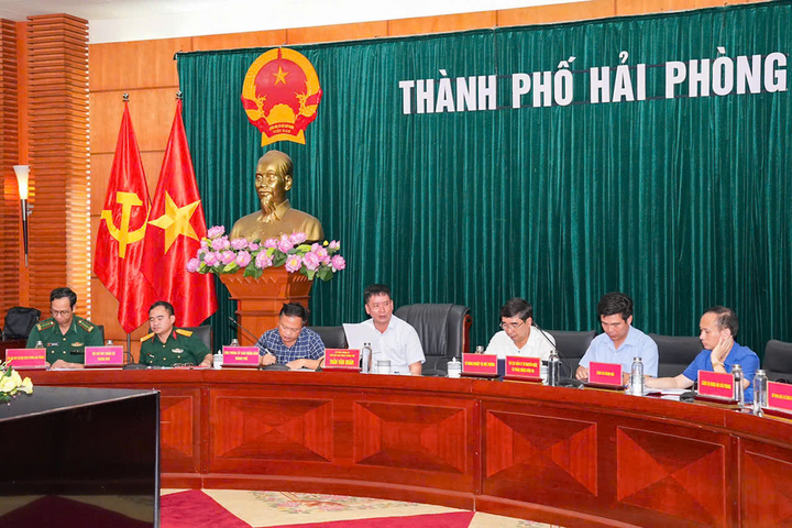 Hải Phòng họp khẩn xây dựng kịch bản, triển khai phương án ứng phó bão Wipha.