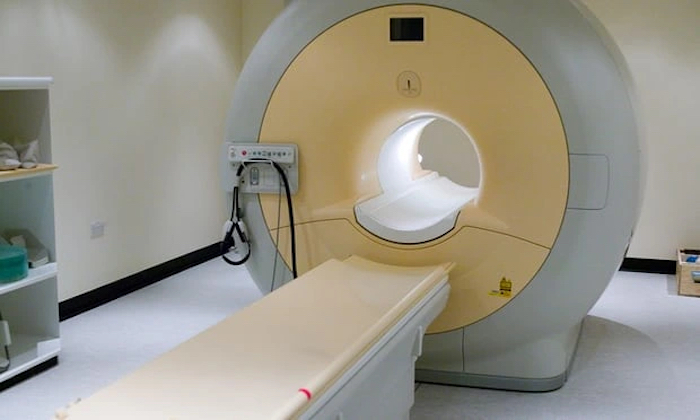 Máy chụp cộng hưởng từ (MRI). (Ảnh minh họa: Guardian)