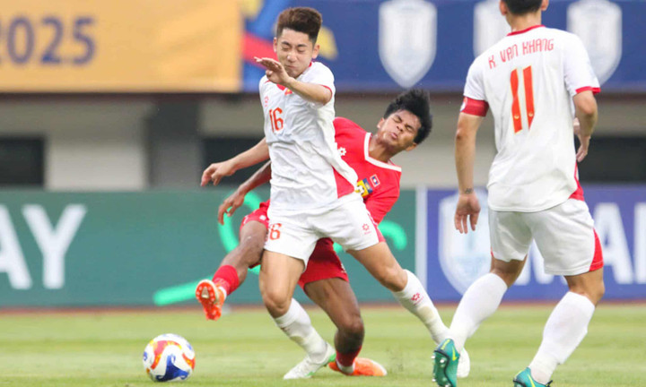 U23 Việt Nam chơi bóng chậm rãi. (Ảnh: VFF)