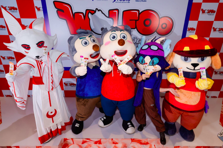 Hình ảnh sản phẩm Zoo được xuất hiện nổi bật tại khu vực đón khách sự kiện Premiere của bộ phim “Wolfoo và Cuộc đua Tam giới” tại TP.HCM, tạo không khí vui tươi và sinh động cho buổi ra mắt bộ phim.