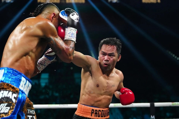 Manny Pacquiao vừa có màn trở lại võ đài khiến cả thế giới quyền Anh phải ngả mũ.