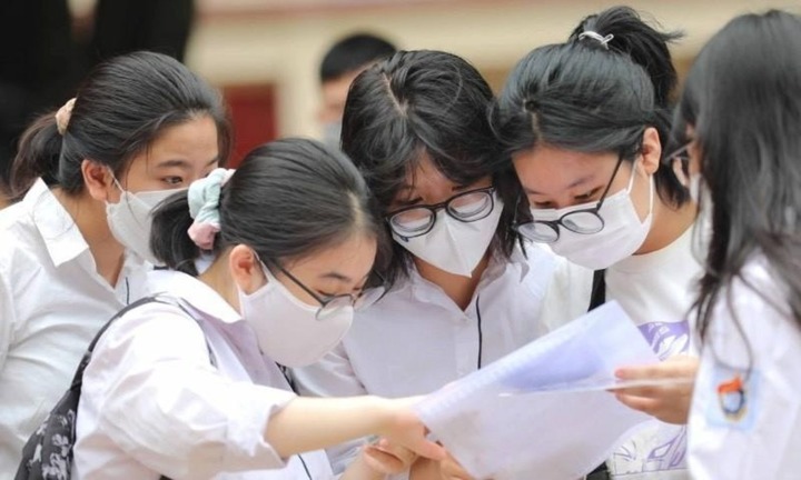 Universities have announced their admission floor scores for 2025. (Illustration photo)