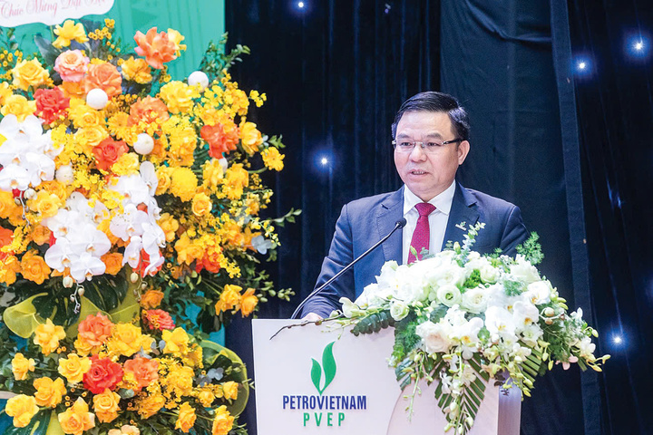 Ông Lê Mạnh Hùng – Bí thư Đảng ủy, Chủ tịch HĐTV Petrovietnam - phát biểu chỉ đạo tại Đại hội Đại biểu Đảng bộ PVEP lần thứ IV, nhiệm kỳ 2025-2030 – Đại hội điểm của Đảng bộ Petrovietnam.