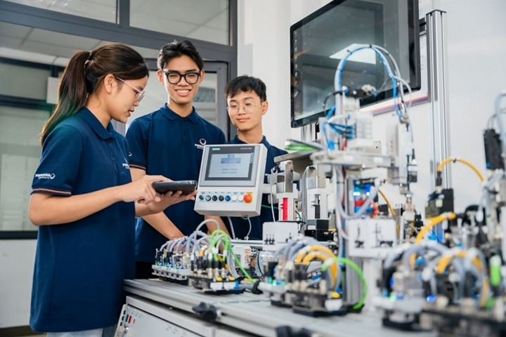 Bộ GD&ĐT bỏ quy định đạt 8 điểm Toán mới được học ngành bán dẫn. (Ảnh minh hoạ)