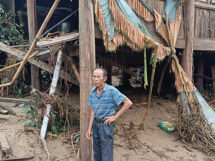 Mỹ Lý sau một ngày bị lũ cày nát: Người dân bới bùn tìm lại cuộc sống đã mất - 14