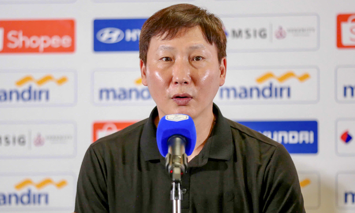 HLV Kim Sang-sik hài lòng về học trò.
