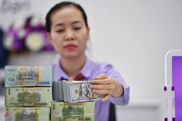 NHNN yêu cầu các ngân hàng chỉ đạo chi nhánh, phòng giao dịch rà soát tình hình khách hàng vay vốn chịu ảnh hưởng của bão Wipha. (Ảnh: Nam Khánh)