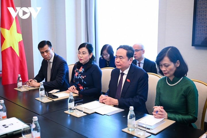 Chủ tịch Quốc hội đánh giá cao những đóng góp của Chủ tịch Hội Mustafa El Ktiri cũng các thành viên Hội Hữu nghị Marocco - Việt Nam