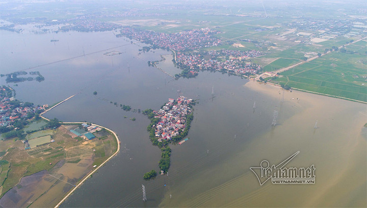 Nước trên sông Tích dâng cao. Ảnh: VNN