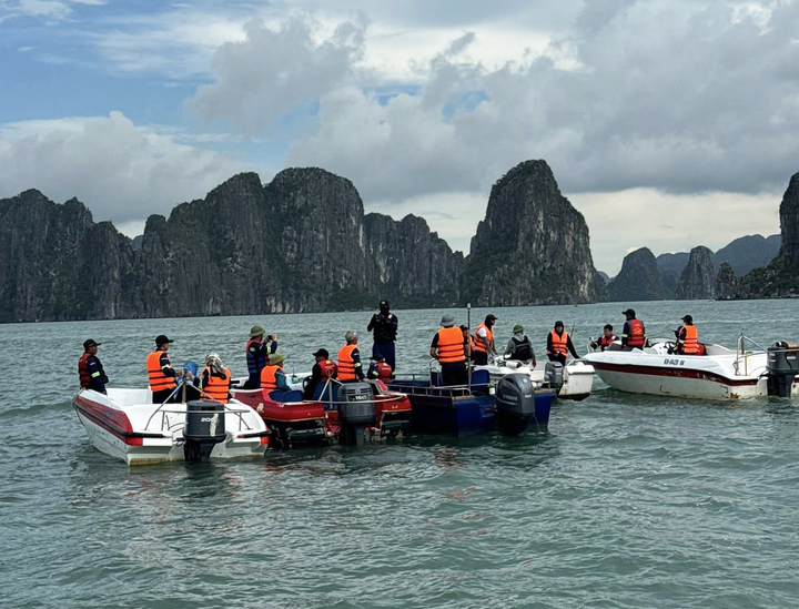 Chiều 26/7, lực lượng tìm kiếm đã phát hiện thi thể nghi là nam nạn nhân cuối cùng đang mất tích trong vụ lật tàu Vịnh Xanh 58.