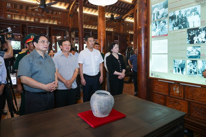 Thủ tướng dâng hương tưởng niệm Tổng Bí thư Lê Duẩn, Đại tướng Nguyễn Chí Thanh - 7