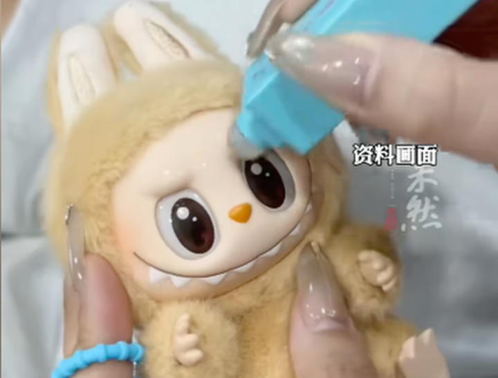 Nhiều bạn trẻ chia sẻ cách sửa chữa Labubu trên mạng xã hội, được khán giả đón nhận.