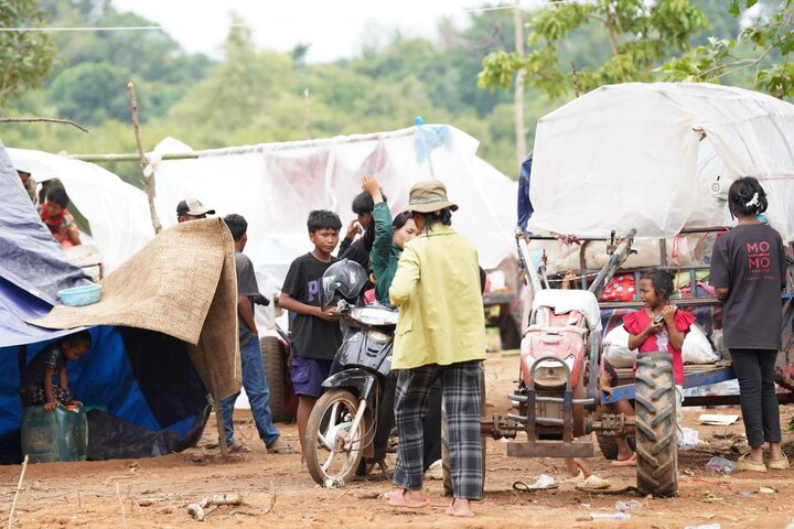 Tính đến thời điểm hiện tại, Thái Lan và Campuchia vẫn xảy ra đấu pháo qua lại dù trước đó Tổng thống Mỹ Donald Trump kêu gọi hai bên ngừng bắn ngay lập tức, vô điều kiện. (Ảnh: Khmer Times)