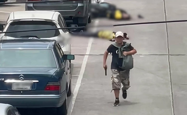 Nghi phạm vụ xả súng ở chợ Or Tor Kor, Bangkok, Thái Lan. (Ảnh: Matichon Online)