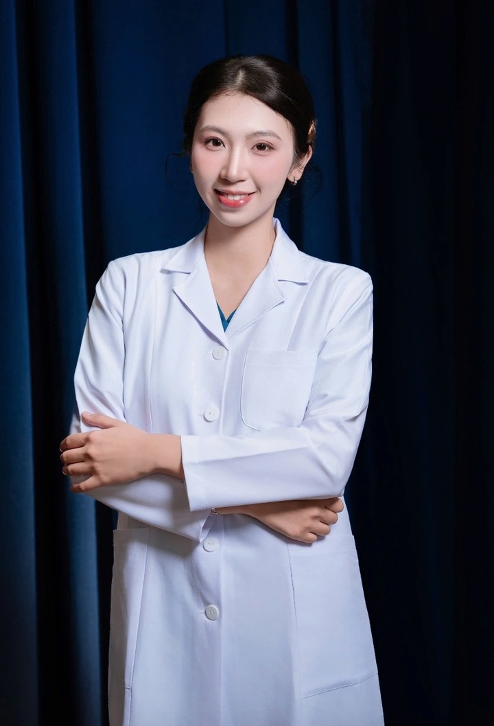 Hiện tại, Quỳnh Anh là sinh viên năm 3 ngành Bác sĩ y khoa, Đại học Y Hà Nội. Trong phần thi Nhân ái, cô trình bày dự án hoàn chỉnh về hỗ trợ tinh thần cho bệnh nhi, gồm tư liệu minh họa, cơ sở khoa học, tính thực tiễn.