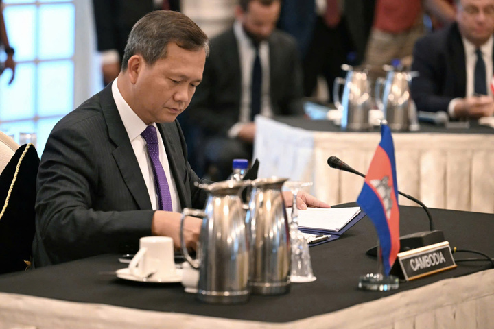 Thủ tướng Campuchia Hun Manet tại cuộc thảo luận ngừng bắn với Thái Lan ở Malaysia. (Ảnh: Reuters)