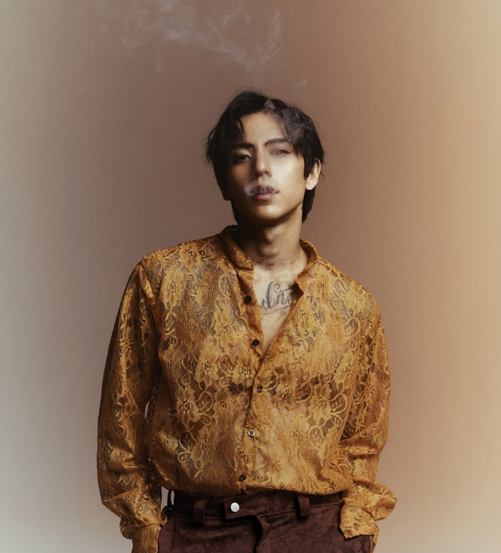 DPR IAN với màu sắc âm nhạc độc đáo, ngoại hình cuốn hút và phong cách trình diễn mê hoặc.