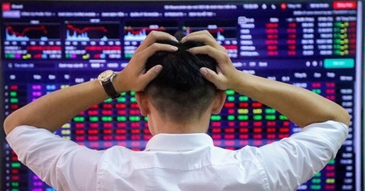 VN-Index lao dốc không phanh, mất hơn 64 điểm