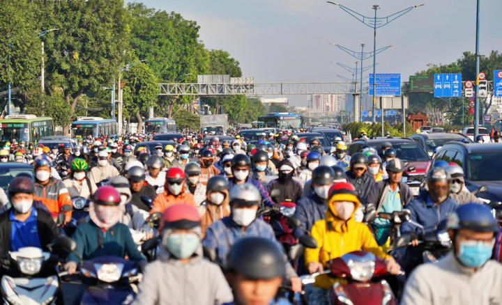 Hà Nội dự kiến cấm xe máy xăng vào khu vực Vành đai 1 từ tháng 7/2026.
