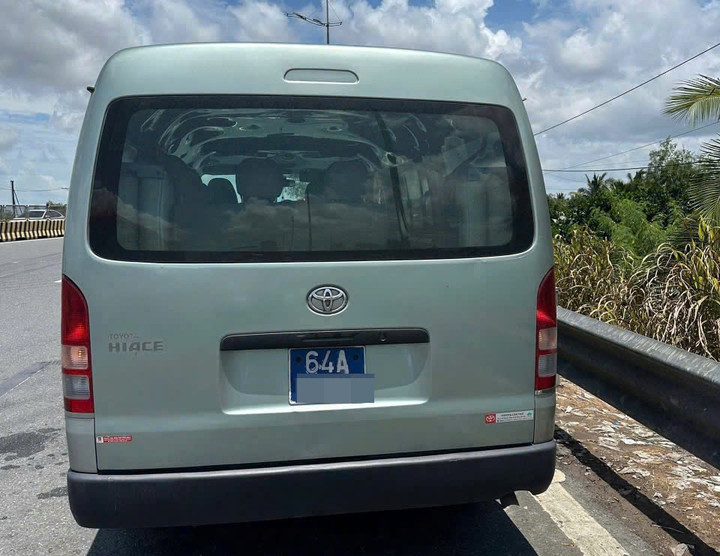 Chiếc ô tô này không phải là loại xe được ưu tiên.