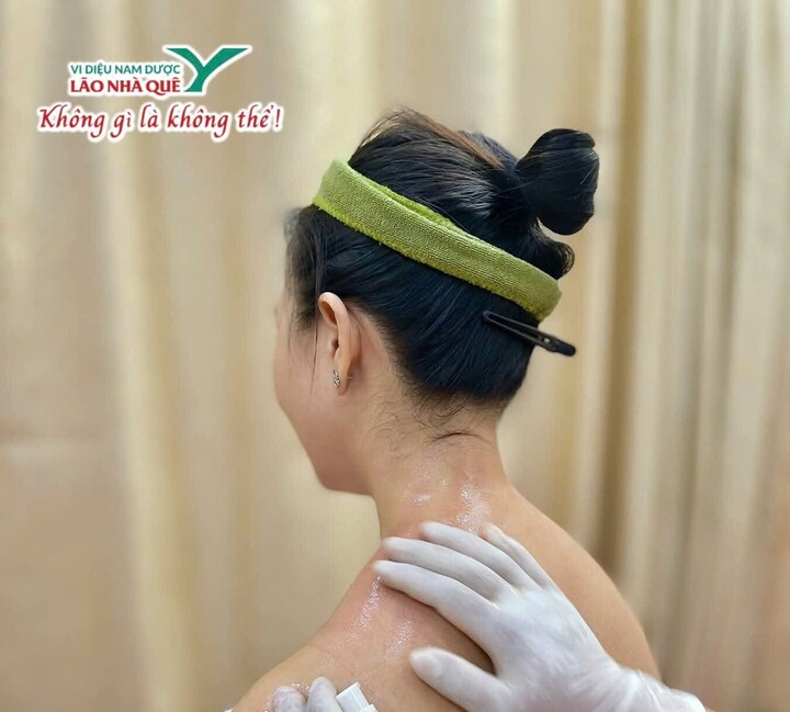 Phương pháp “Khai thông cột sống” điều trị các bệnh vai gáy tại Phòng khám Chuyên khoa YHCT Lão Nhà Quê.