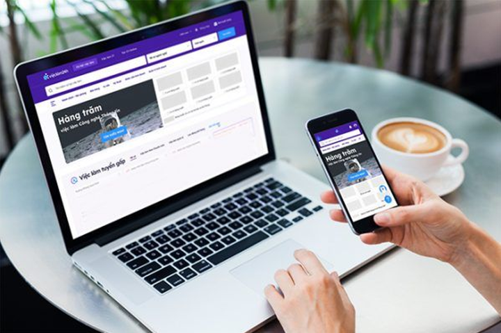 Chủ động tìm kiếm cơ hội việc làm trên các nền tảng tuyển dụng uy tín (Nguồn ảnh: Vieclam24h)