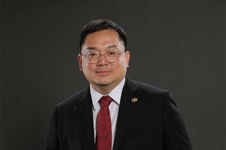 Ông Hoàng Nam Tiến qua đời vào ngày 31/7.