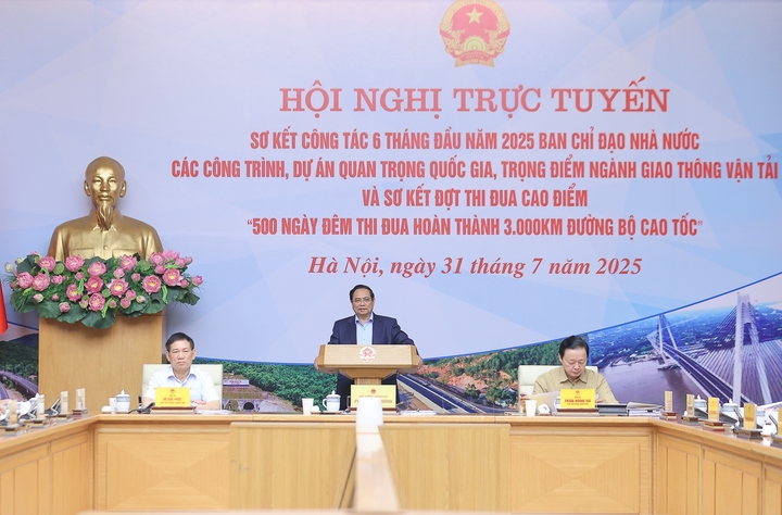 Thủ tướng Phạm Minh Chính phát biểu khai mạc hội nghị. (Ảnh: VGP)