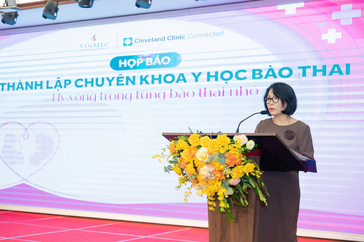 ThS.BS Đinh Thị Hiền Lê - Trưởng chuyên khoa Y học Bào thai - là người đầu tiên đưa kỹ thuật can thiệp bào thai về Việt Nam.
