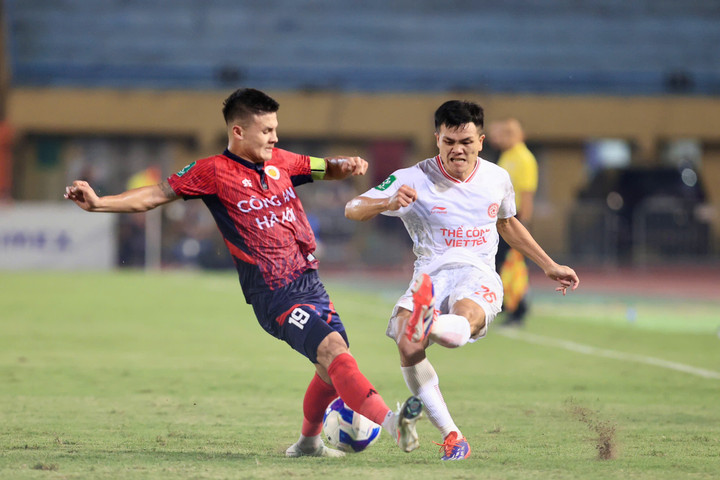 CLB Công an Hà Nội gặp Sông Lam Nghệ An ở chung kết.