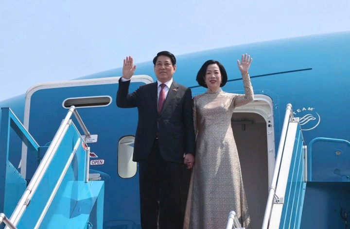 Chủ tịch nước Lương Cường lên đường thăm chính thức Ai Cập và Angola.